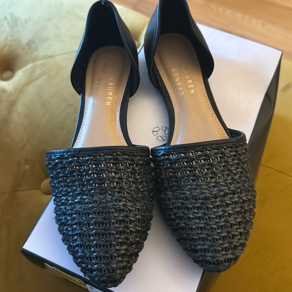 Lauren Conrad Flats Size 5 1/2